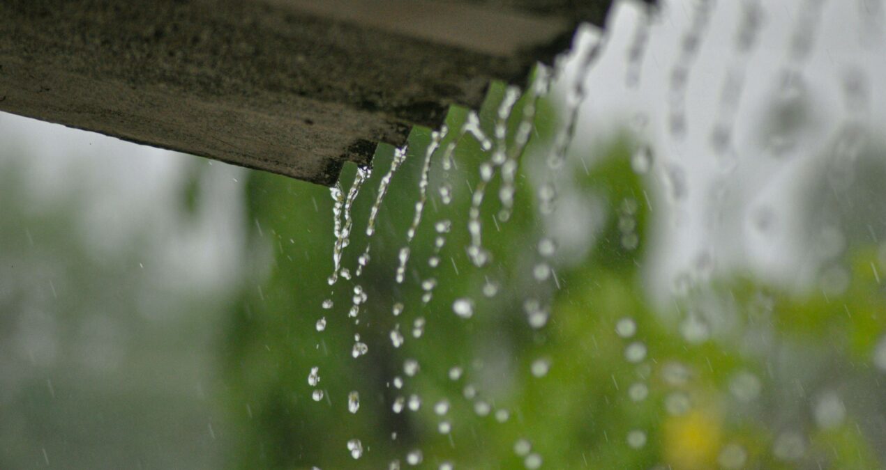 Récupération d’eau de pluie : astuces et installations modernes